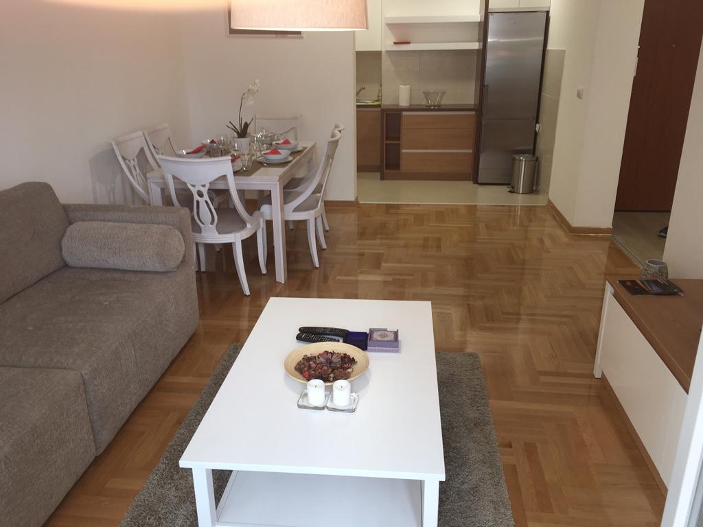 Apartment Triton Belgrade Luaran gambar